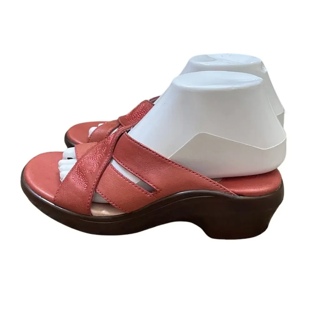 Ariat Leather Slip On Wedge Heel Crossed Decorative Straps Pink Sandals Size 7